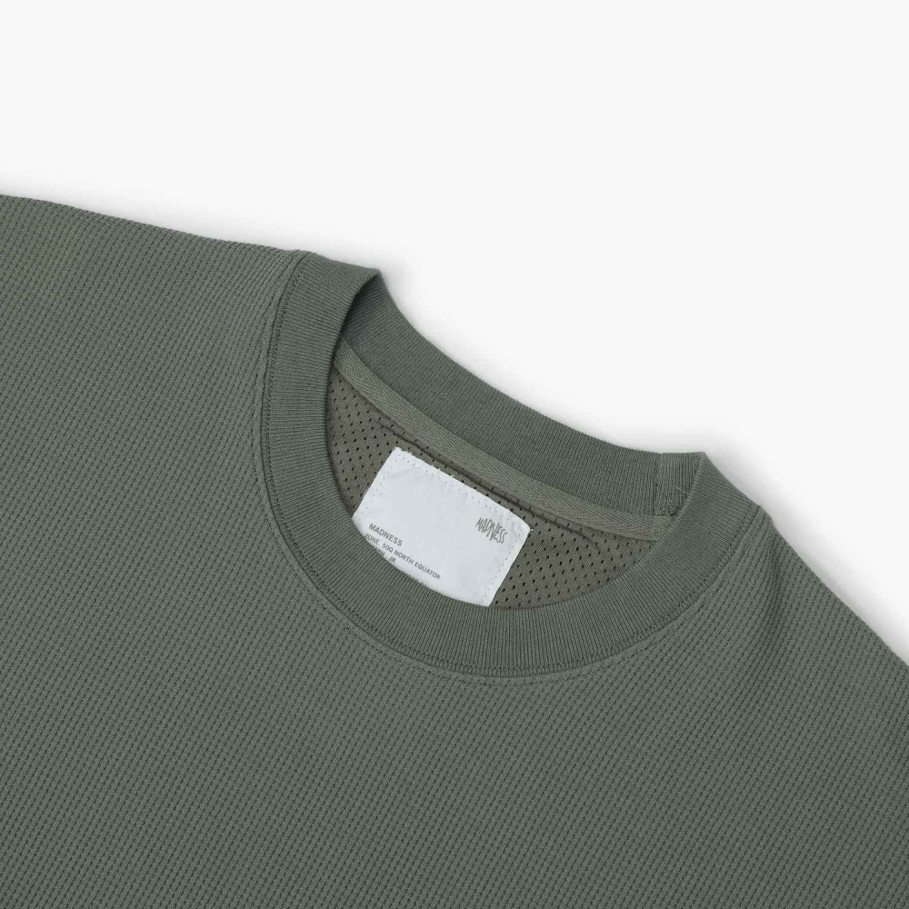 【関税込み】Prototypes グレー Waffle Muscle Tシャツ Prototypesのグレー Waffle Muscle Tシャツがセール中